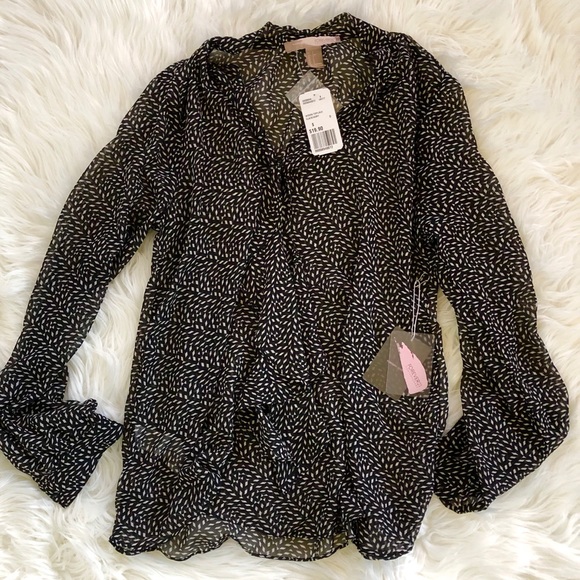 Forever 21 Tops - NWT Forever 21 Blouse Top